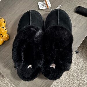 Women's Black Fur Slippers